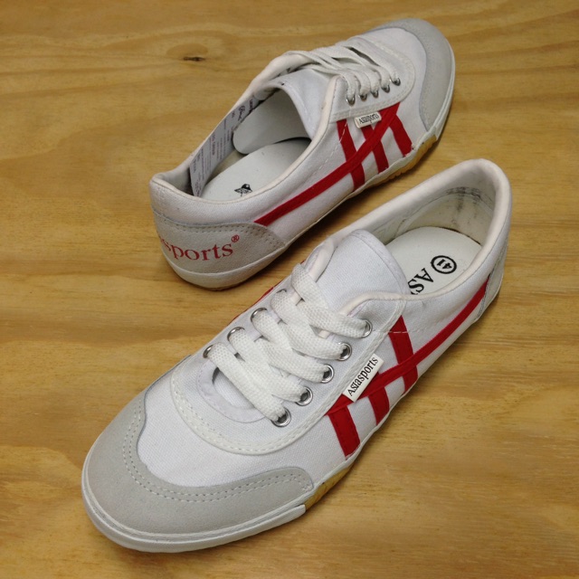 asiasports-by-leo-รองเท้าผ้าใบ-สีขาว-แดง-size-39-43