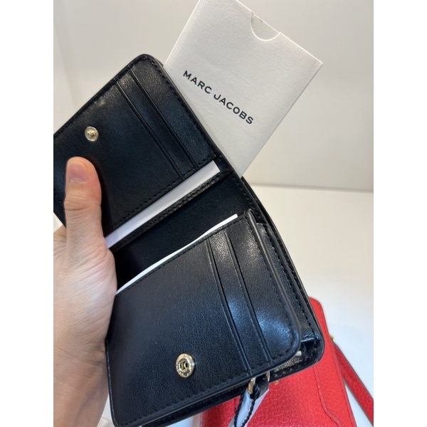 กระเป๋าสตางค์-marc-jacobs-marc-jacobs-mini-empire-city-m0014215-compact-leather-wallet