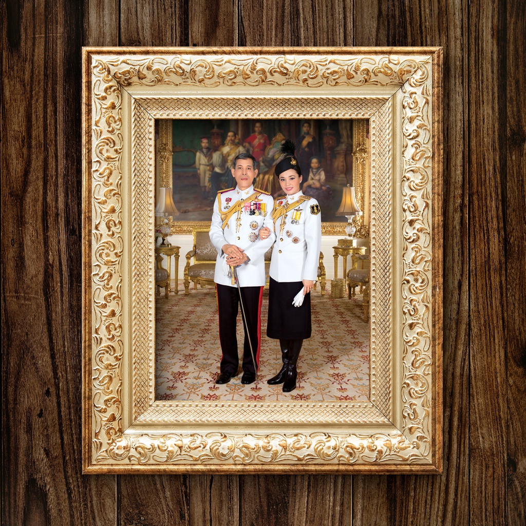 ภาพประดับบ้าน-รูปมงคล-พระฉายาลักษณ์-ในหลวงคู่พระราชินี-รัชกาลที่-10-สำหรับใส่กรอบ-หรือติดผนัง-ขนาด-15x21-นิ้ว