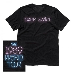 เสื้อยืดผ้าฝ้ายราคาต่ำสุด!!Taylor Swift Street Wear T-Shirts 1989 World Tour Age-Reduction Neon Script Tour Wear Taylor