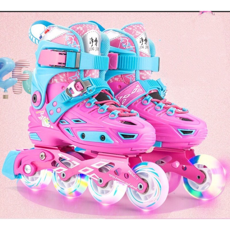 ภาพหน้าปกสินค้าRoller Skates รองเท้าโรลเลอร์สเก็ต แบบมืออาชีพ ล้อ PU ล้อมีไฟ 8ล้อ 1คู่ จากร้าน ltmthailand บน Shopee