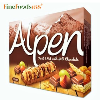 อัลเพน ธัญพืชผลไม้และถั่วเคลือบช็อกโกแลตนม 1 กล่อง 5 ชิ้น Alpen Fruit & Nut with Milk Chocolate 1 Pack 5 Bars
