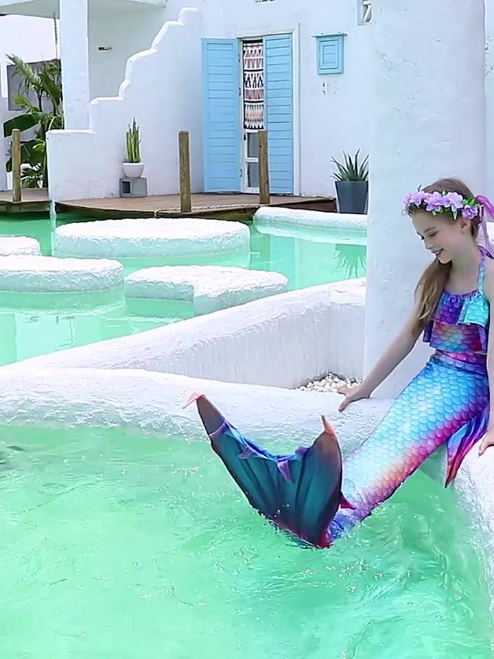 สาวแฟนตาซีเด็กหางเงือกชุดว่ายน้ำชุดว่ายน้ำสระว่ายน้ำชุดฮาโลวีน