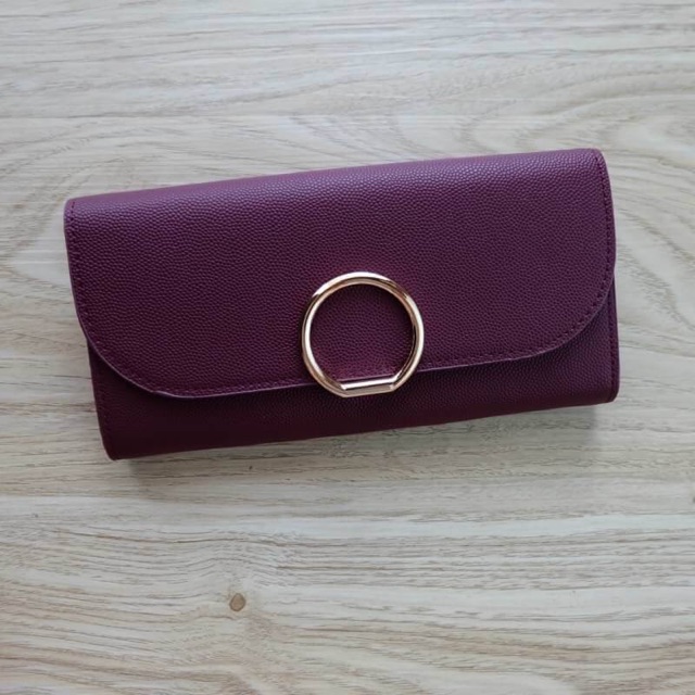 charles-amp-keith-circular-detail-wallet-ของแท้-ราคาถูก