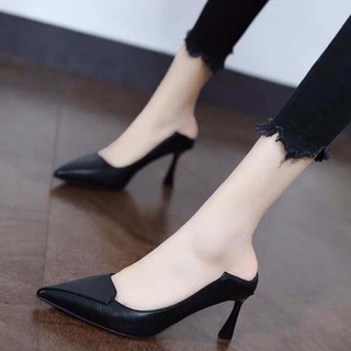สินค้า รองเท้าส้นสูงฝรั่งเศสผู้หญิงกริชใหม่รองเท้าหนังนิ่มส้นกลางสีดำรองเท้าหัวแหลม