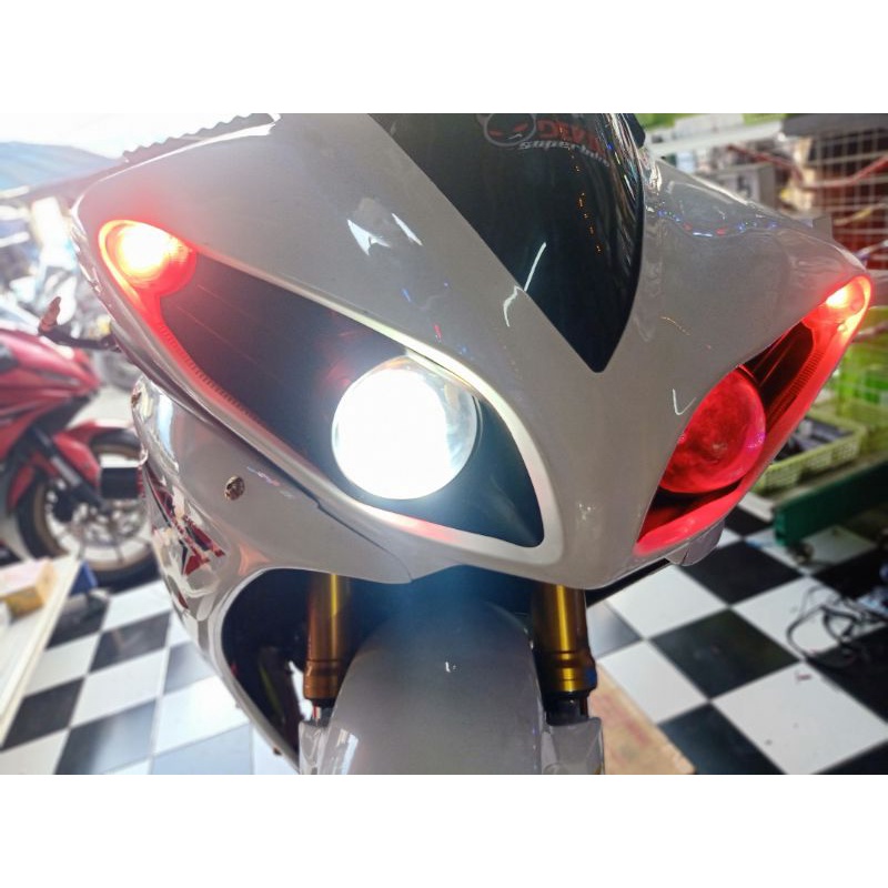 ไฟหน้าR1 2009-2014 หลอดไฟหน้าLEDตรงรุ่นR1 2หลอด | Shopee Thailand