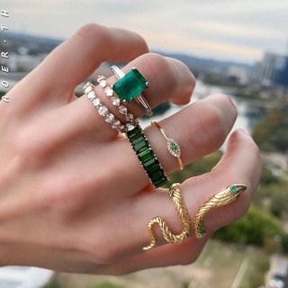 ภาพขนาดย่อของภาพหน้าปกสินค้า𝓑𝓮𝓪𝓾𝓽𝓲𝓯𝔂 แหวนงูประดับคริสตัลเขียวมรกตเซ็ท6ชิ้น จากร้าน nutnapha บน Shopee ภาพที่ 8