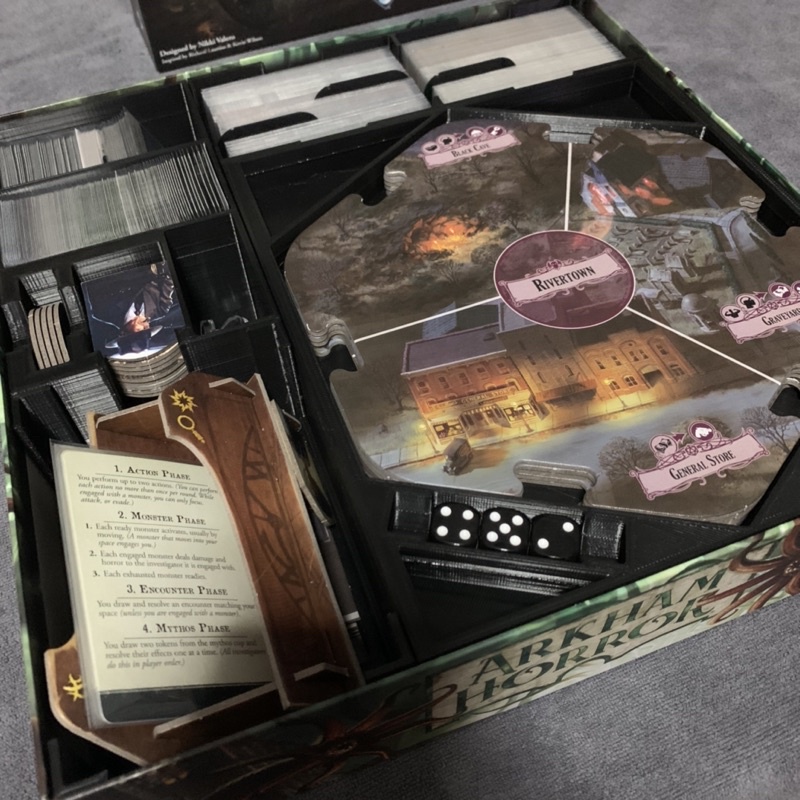 plastic-arkham-horror-board-game-organizer-ชุดกล่องจัดเก็บอุปกณ์-sleeved-cards