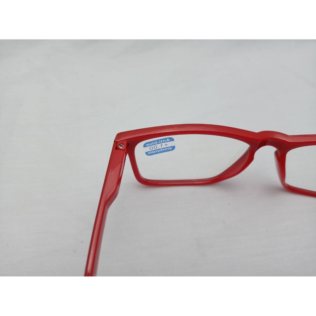 ภาพหน้าปกสินค้าแว่นสายตา สายตายาว+ 1.75-2.75ขาสปริง กันแสงสีฟ้า A203 จากร้าน yanling3232 บน Shopee