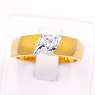 แหวนชาย 3 เม็ดเรียงดีไซน์เก๋ แหวนเพชร แหวนทองเพชรแท้ ทองแท้ 37.5% (9K) ME520