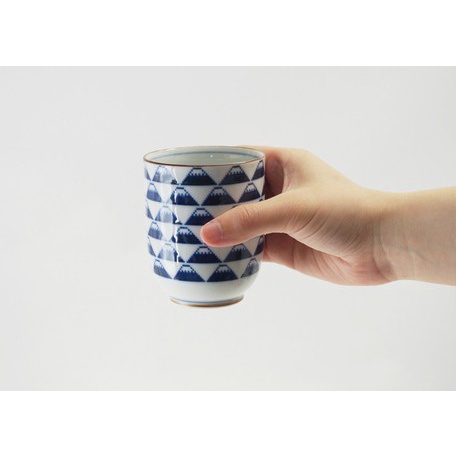 mt-fuji-teacup-จาก-the-porcelains-japan