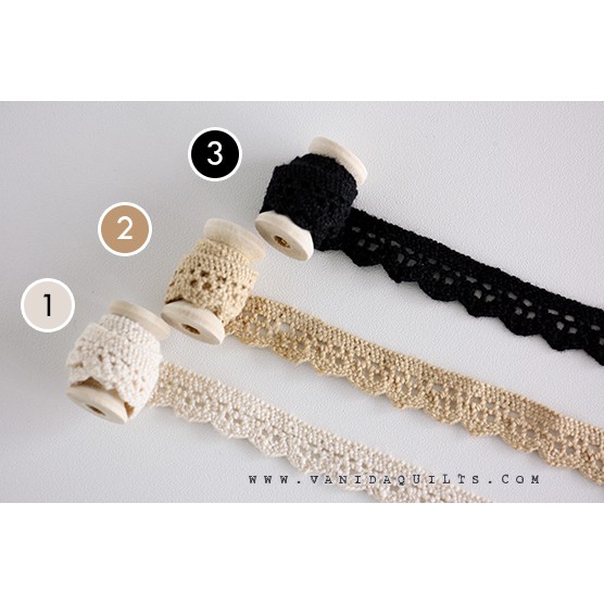 เทปผ้าลูกไม้-ลูกไม้คอตตอน-ลูกไม้ถัก-ลูกไม้ตกแต่ง-diy-cotton-tape-ขอบโค้งหยัก-กว้าง-1-2-ซม-จำนวน-1-หลา-รหัส-zjj0113