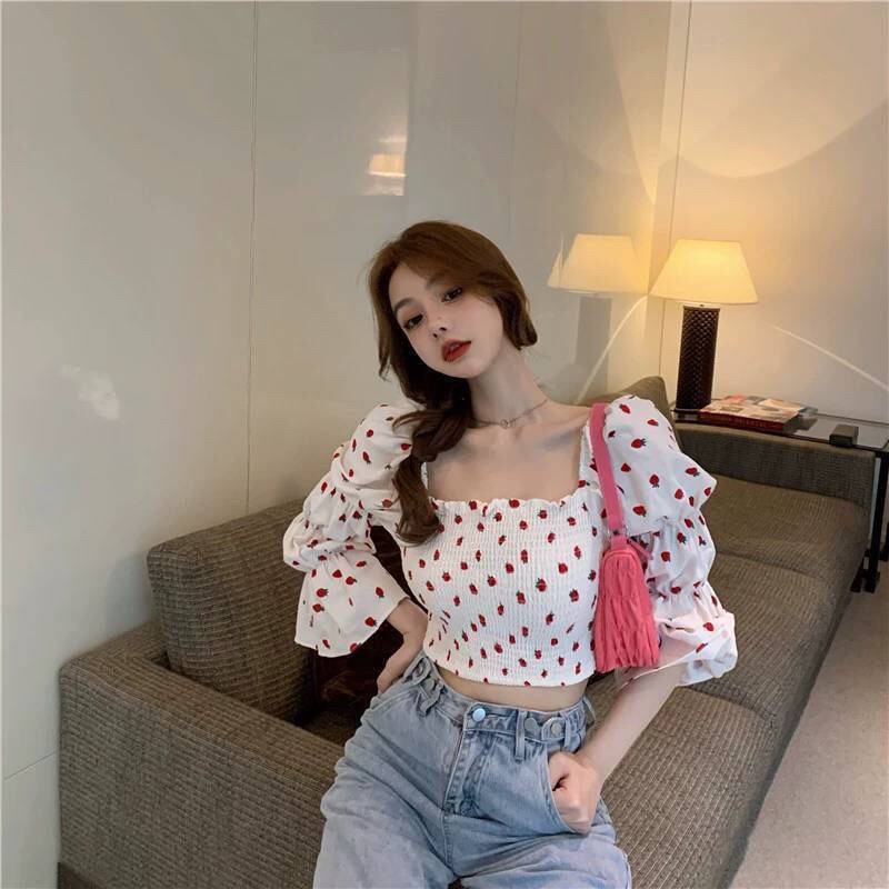 jy511-เสื้อครอปผ้าฝ้ายพิมพ์ลายstarwberry-สม็อกรอบอก-ใส่แล้วน่ารักมากกกกก-มีสีเดียวนะคะ