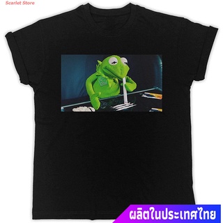 Scarlet Store เสื้อยืดผู้ชายและผู้หญิง JAMZZY TEE Kermit Cocaine Funny Gift Designer Unisex T-Shirt The Amazing World of