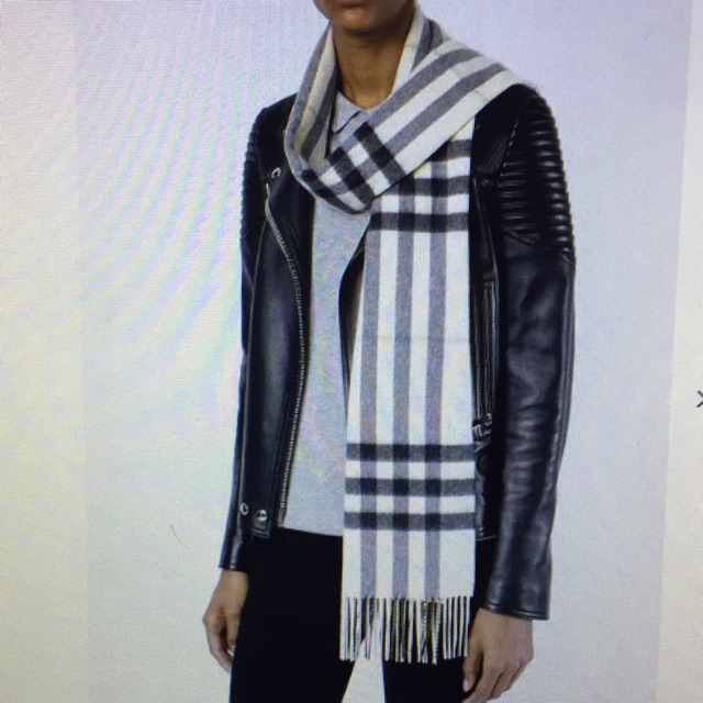 The classic check cashmere cheap scarf burberry