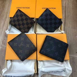 กระเป๋า​สตางค์​ Louis​Vuitton​