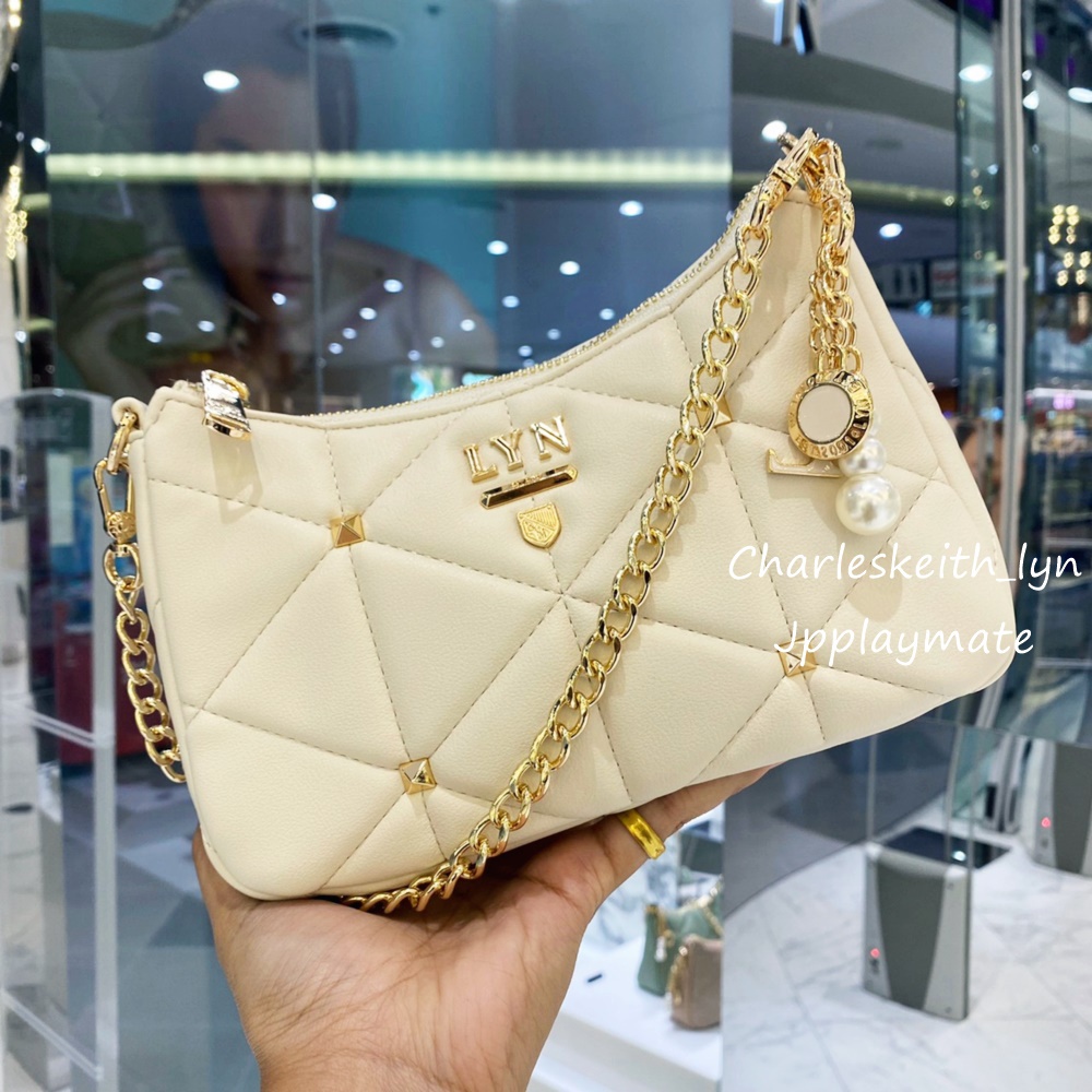 LYN กระเป๋าสะพายข้าง LYN รุ่น Tricia Amused Shoulder Bag