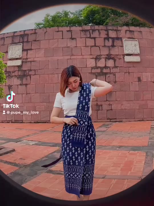 เซ็ทผ้าถุงผ้าฝ้ายพิมพ์ลาย พร้อมสไบ ผูกเชือกข้าง ใส่ได้ทุกโอกาส จัดส่งไว By นครพนม มุมมองที่ 2