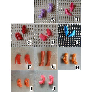 ภาพขนาดย่อของสินค้ารองเท้าตุ๊กตาบาร์บี้ รองเท้าไซส์ตุ๊กตาบาร์บี้ มีสินค้าพร้อมส่ง