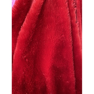 สีแดงแรงฤทธิ์ ผ้าขน ผ้าขนมิ้ง 150*100เซน ขนยาว 20มิล ผ้า ผ้าขนมิ้งค์ ผ้าขนนุ่ม ผ้าขนสัตว์ ผ้าขนฟรุ้งฟริ้ง ผ้าขนยาว ผ้าขน