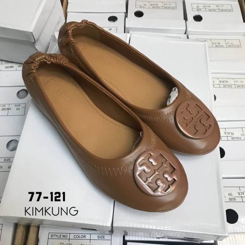 77-121-รองเท้าคัทชูส้นแบน-ใส่สวยมากคะ-ด้านหลังเย็บงุ้มเข้า-ให้กระชับด้านหลัง