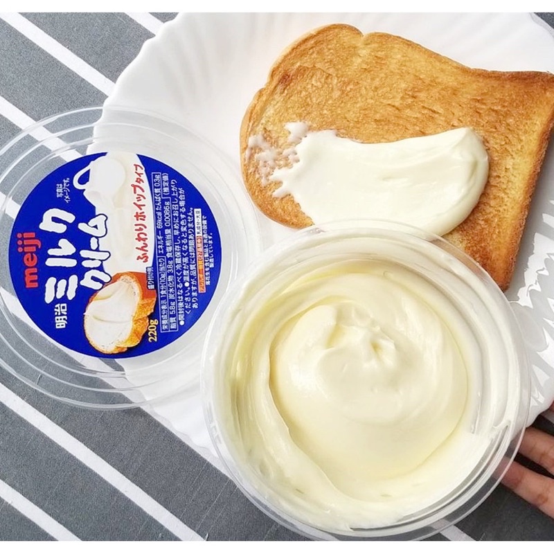 Meiji milk cream spread ครีมทาขนมปังเมจิ 3 รส นมฮอกไกโด ช๊อคโก ถั่ว 220