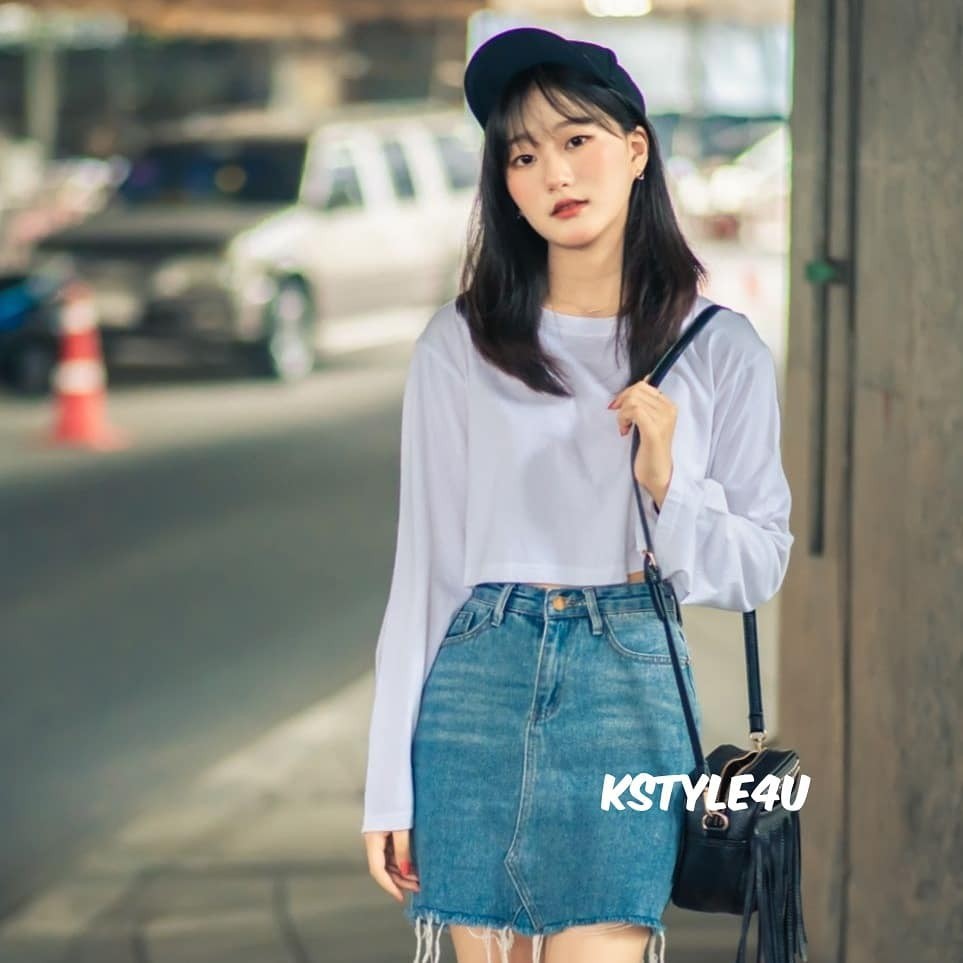 ภาพหน้าปกสินค้าKSTYLE4U เสื้อผ้าเกาหลี KOREA Set เสื้อผ้าแฟชั่นผู้หญิง กระโปรง Y2K เสื้อ เสื้อครอป