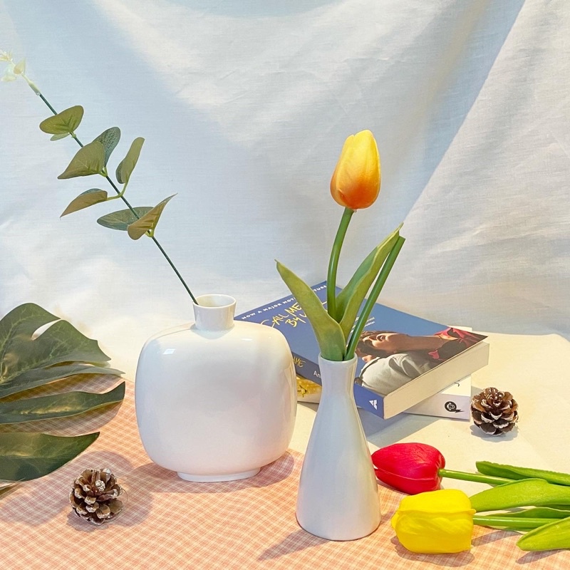 รูปภาพสินค้าแรกของพร้อมส่ง แจกัน ดอกไม้ แจกันขนาดเล็ก แจกันมินิมอล แจกันตกแต่งบ้าน เกรดB