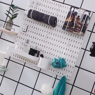 ภาพขนาดย่อของภาพหน้าปกสินค้าPegboard กระดานแขวนผนังสำหรับจัดเก็บของพร้อมชุดติดตั้ง (ไม่ต้องเจาะผนัง) จากร้าน pegboardstory บน Shopee