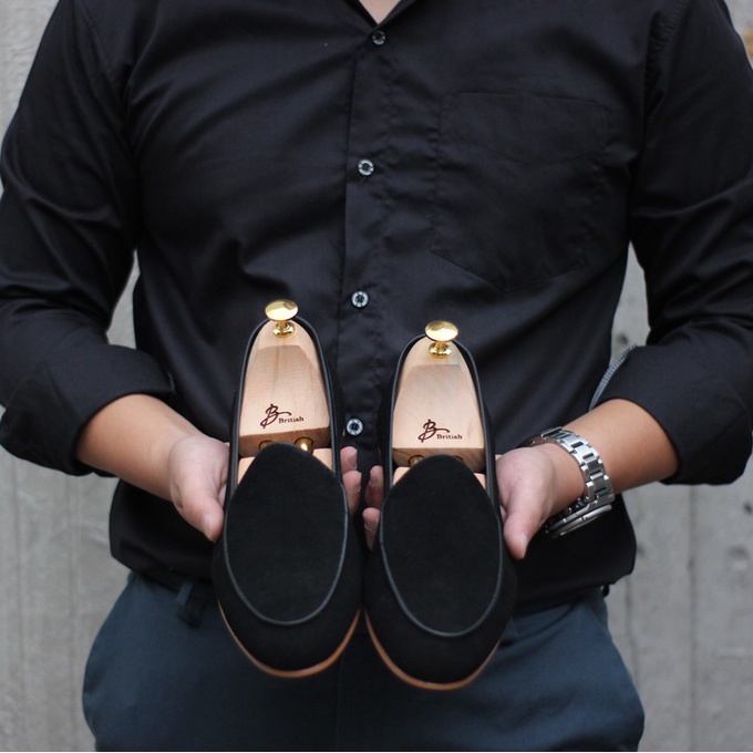 ภาพหน้าปกสินค้าBritish รองเท้าหนังกลับ รุ่น Belgian Loafers (Black) จากร้าน british_leathershoes บน Shopee