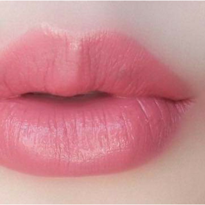 maybelline-ลิปแมทท์-สีชมพูนม-น่ารัก-ทาแล้วเป็นสาวหวานเลย-เป็นอีกสีที่แนะนำจะทาสีเดียวหรือเติมเข้มด้านในก็สวยติดทนทั้งวัน