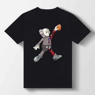 【2022tshirts】Uniqlo X Kaws Uniqlo UT เสื้อแขนสั้น Sesame Street สำหรับผู้ปกครองและผู้ชาย