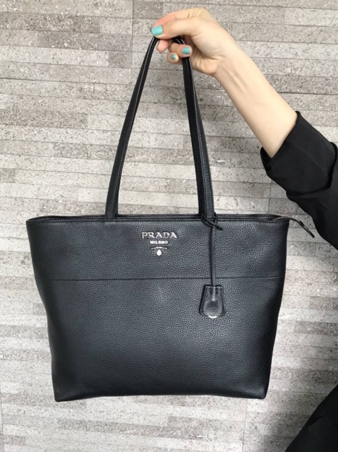 Prada 1BG203 Vitello Phenix Leather Zip Tote Shopee Thailand
