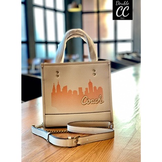 (แท้ 💯%‼ Factory) COACH X JENNIFER LOPEZ DEMPSEY TOTE 22 WITH NYC SKYLINE ((C6494))