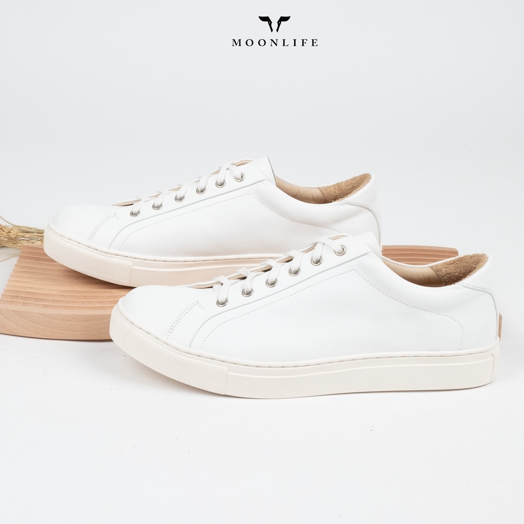 ราคาและรีวิวMoonlife Life sneaker II - white รองเท้าหนังวัวแท้ สนีกเกอร์หนัง สีขาว
