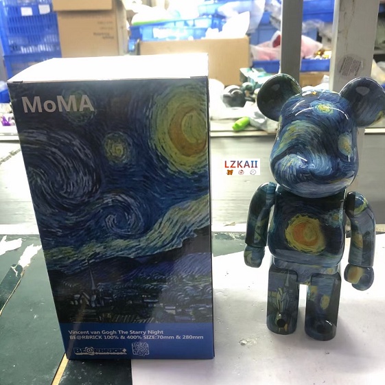 ฟิกเกอร์ Bearbrick 400% × The Starry Night Van Gogh 28 ซม. คุณภาพ