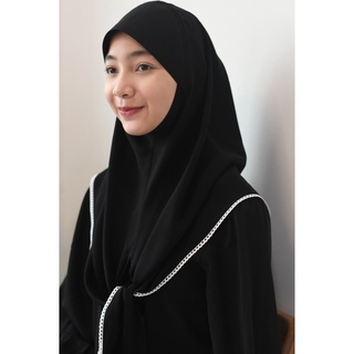 ภาพขนาดย่อของภาพหน้าปกสินค้าฮิญาบสีดำ-เนื้อผ้า super black จากร้าน hijab.s_mom บน Shopee
