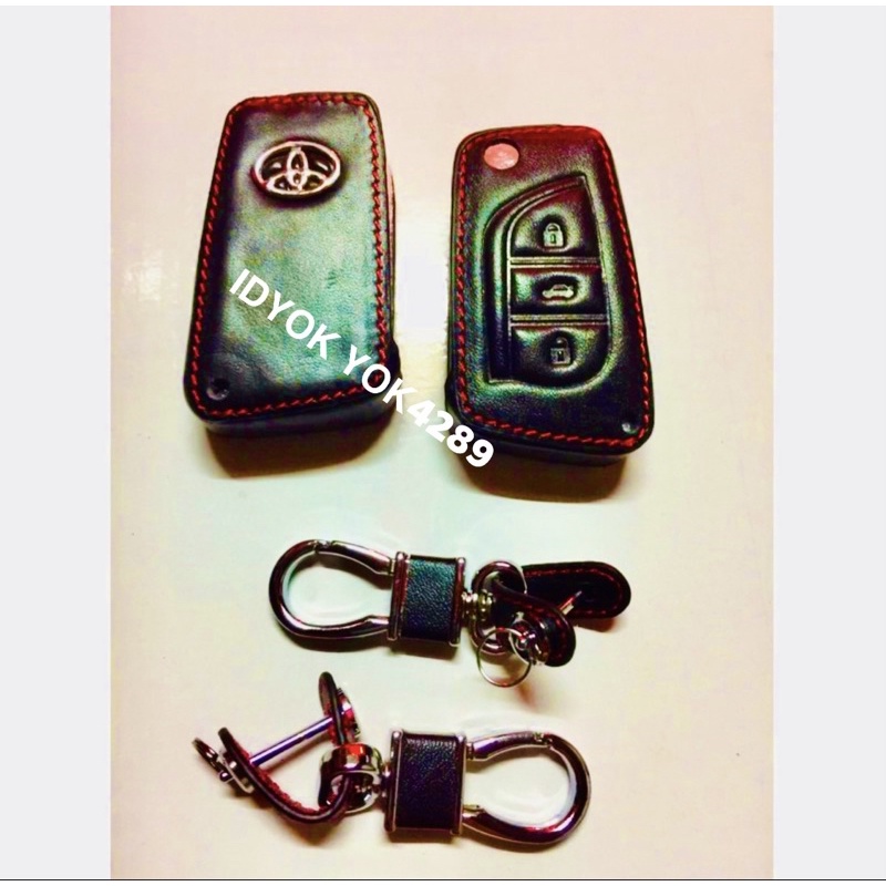 ภาพหน้าปกสินค้าหุ้มกุญแจหนังรถยนต์TOYOTA Altis'14REVO กุญแจดีด จากร้าน yokyok168 บน Shopee