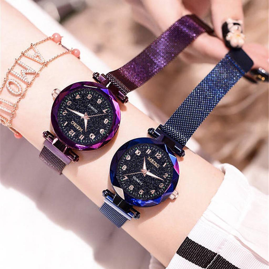 ภาพหน้าปกสินค้า88002นาฬิกาผู้หญิง Korea Style นาฬิกา ข้อมือ แฟชั่น สวย ดวงดาว ระยิบระยับ หน้าปัดกว้าง เห็นตัวเลขชัด