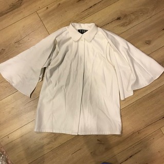 เสื้อขางาช้าง size l อก 34"-35" Brand Yuna