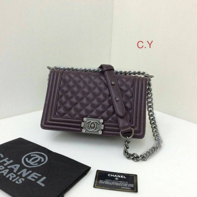 กระเป๋าสะพาย-chanel-หนังคาเวียร์