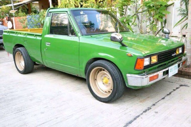 ไฟท้าย-ดัทสัน-datsun-720-d-s-720ตราเพชรอย่างดี-ซ้าย-ขวา