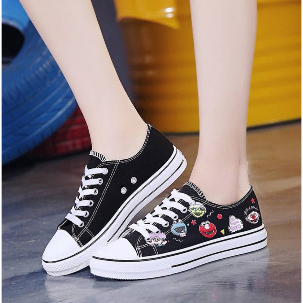 hot-รองเท้าผ้าใบแฟชั่นผู้หญิง-แต่งลายด้านข้างอิโมจิ-คุ้มค่าคุ้มราคา-f006