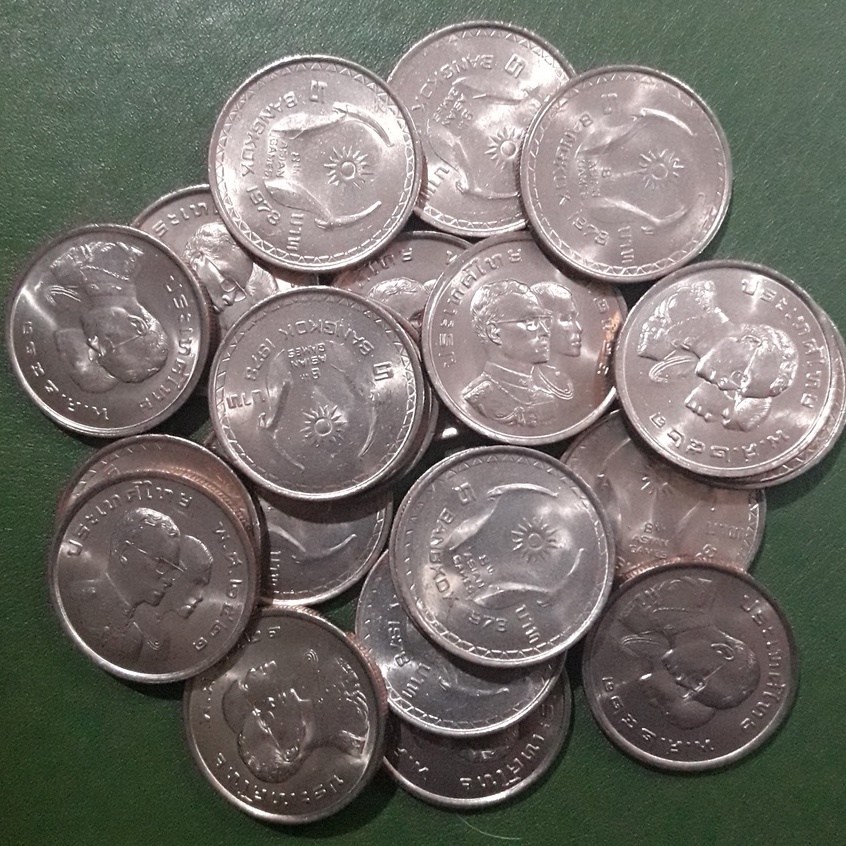 เหรียญ-5-บาท-ที่ระลึก-การแข่งขันกีฬาเอเชี่ยนเกมส์ครั้งที่-8-ไม่ผ่านใช้-unc-พร้อมตลับ-เหรียญสะสม-เหรียญที่ระลึก