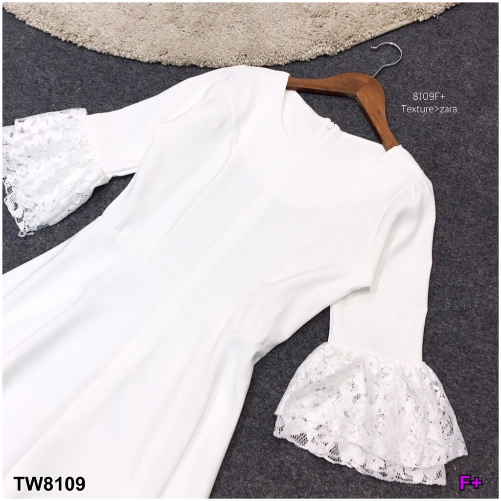 tw8109-dress-ชุดเดรสสีพื้นแขนศอก-ปลายแขนแต่งระฆัง-2-ชั้นด้วยผ้าลูกไม้-ผ้าซาร่า-มีซิปหลัง-กระโปรงสวิง
