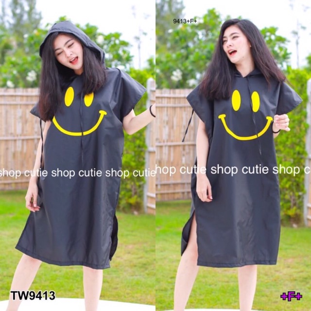 เสื้อคลุมกันฝนสกรีนลายsmile-tw9413