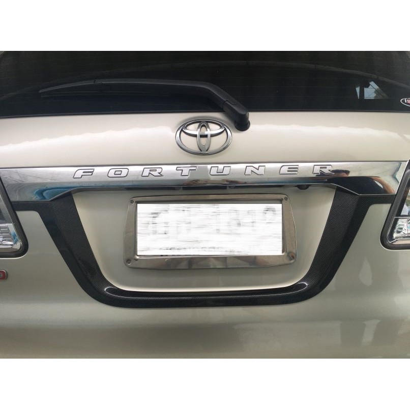 คิ้วครอบกรอบทะเบียน-toyota-fortuner-2012-2014