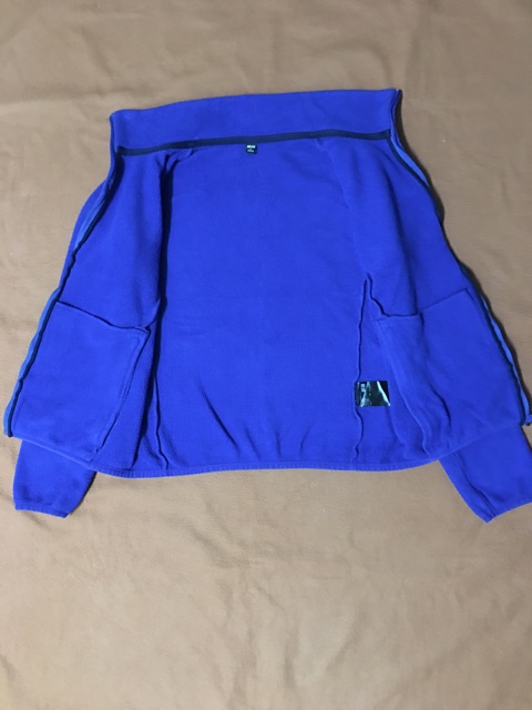 เสื้อแจ็คเก็ตผ้าฟลีซ-uniqlo-s-มือ2-ผู้หญิง-สีน้ำเงิน