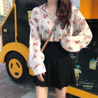 Hot girls Chiffon shirts, Korean womens spring and summer 2021 new edition, loose print pattern, womens fashionable sunscreen shirt.