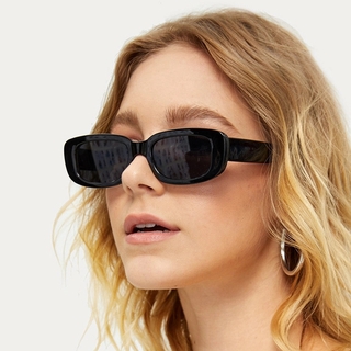 ภาพหน้าปกสินค้าแว่นตากันแดด ป้องกัน UV400 ทรงสี่เหลี่ยม สไตล์ย้อนยุค สําหรับผู้หญิง ซึ่งคุณอาจชอบสินค้านี้